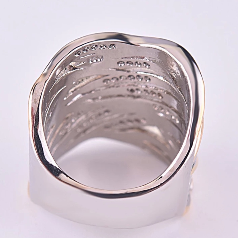 Silver Unique Shape Ring - Picture 4 of 4